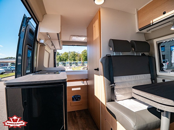 Sunlight Cliff 540 *3500kg *Under 6m *Solcell 2 of 18
