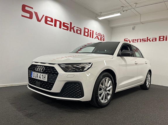 Audi A1 3 of 24