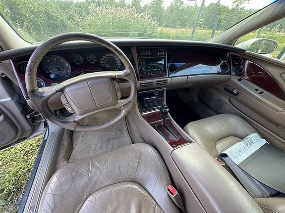 Buick Riviera 7 of 7