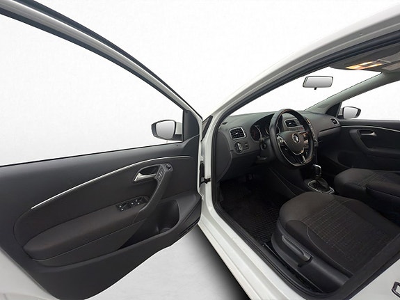 Volkswagen Polo 28 of 28