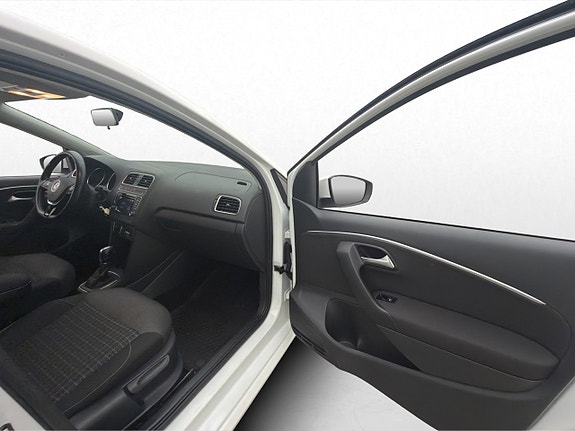 Volkswagen Polo 25 of 28