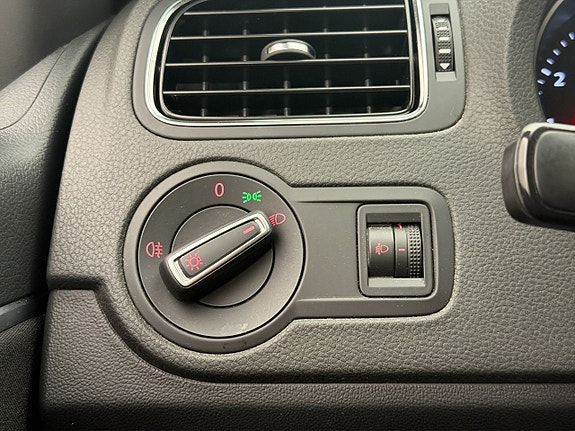 Volkswagen Polo 22 of 28