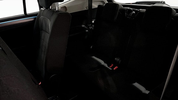 Volkswagen Tiguan Allspace 19 of 25