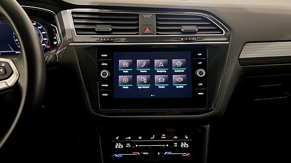 Volkswagen Tiguan Allspace 9 of 25