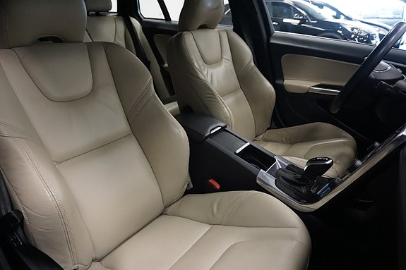 Volvo V60 16 of 22