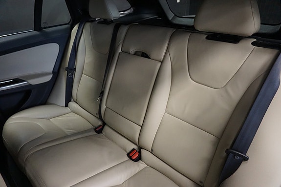 Volvo V60 17 of 22