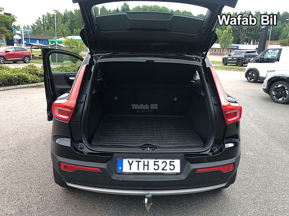 Volvo XC40 14 of 14