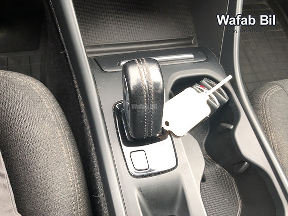 Volvo XC40 12 of 14