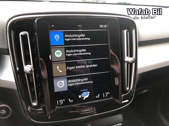 Volvo XC40 11 of 14