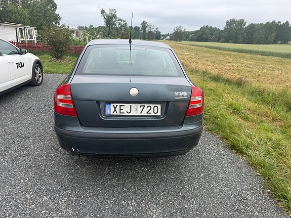 Skoda Octavia 4 of 6