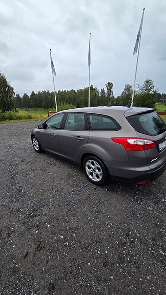 Ford Focus 11 of 16
