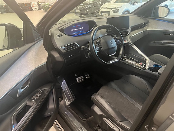 Peugeot 3008 10 of 13