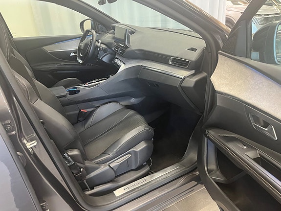Peugeot 3008 9 of 13