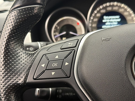 Mercedes-Benz E200 19 of 30