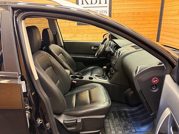 Nissan Qashqai+2 23 of 27