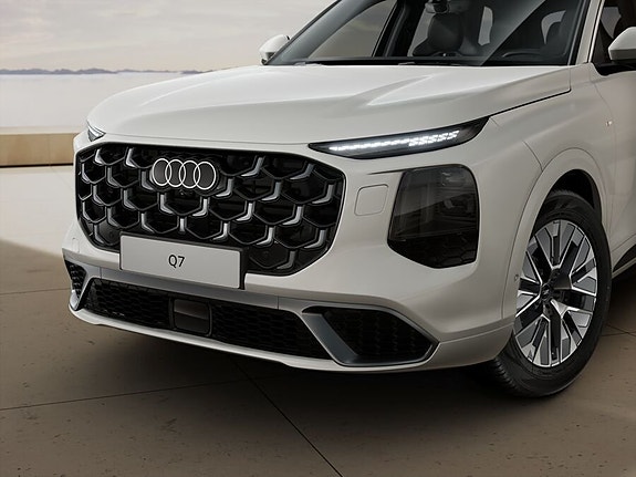 Audi Q7 3 of 10