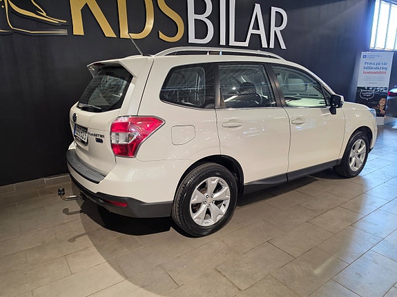Subaru Forester 5 of 13
