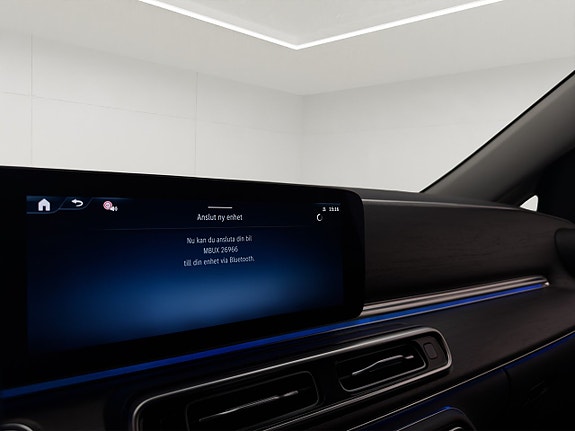 Mercedes-Benz V300 26 of 30
