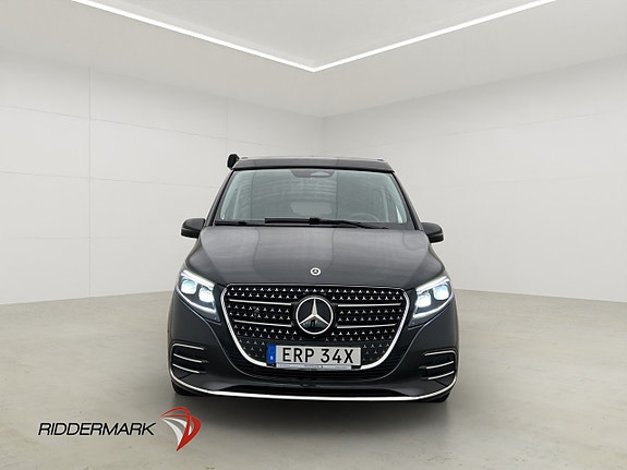 Mercedes-Benz V300 5 of 30
