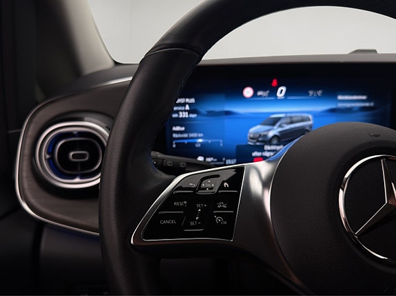 Mercedes-Benz V300 20 of 30