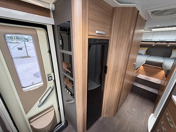 Adria Coral S 670SL - Höga långbäddar - Alde - Automat - 5-bältad - - 11 of 19
