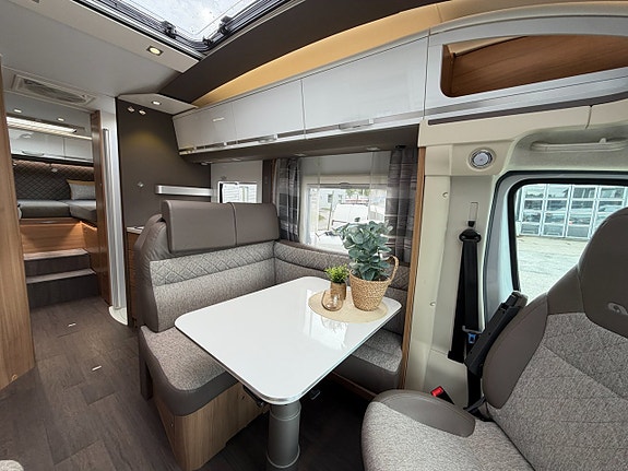 Adria Coral S 670SL - Höga långbäddar - Alde - Automat - 5-bältad - - 9 of 19