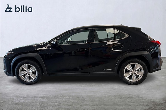 Lexus UX250h 3 of 21
