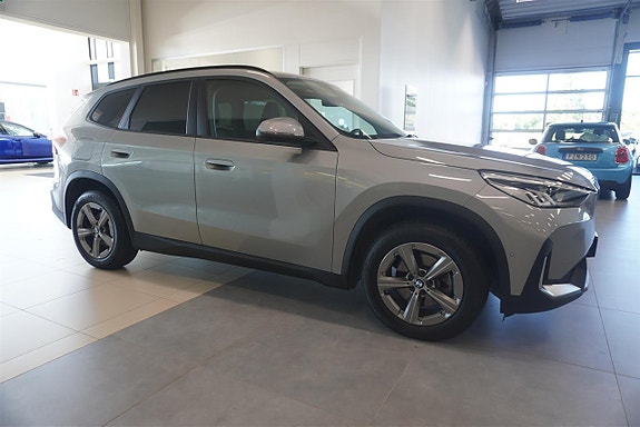 BMW X1 5 of 12