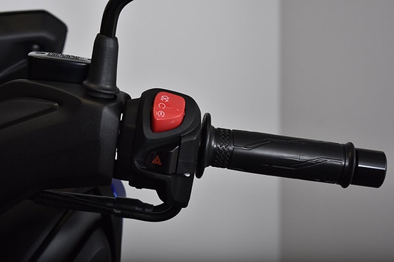 Yamaha X-MAX 300 | TOPBOX | 17 of 21