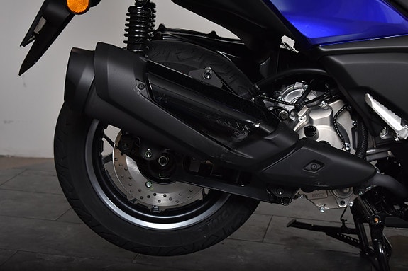 Yamaha X-MAX 300 | TOPBOX | 11 of 21