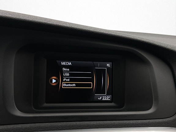 Volvo V40 Cross Country 19 of 29