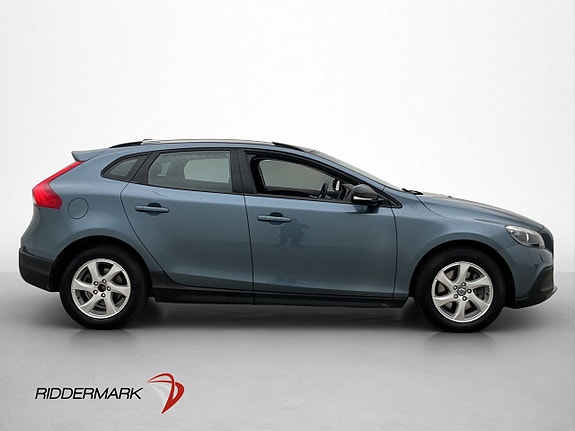Volvo V40 Cross Country 9 of 29