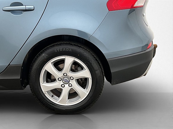 Volvo V40 Cross Country 27 of 29