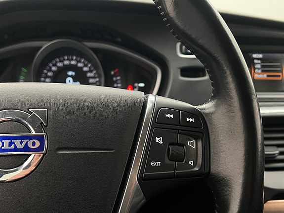 Volvo V40 Cross Country 17 of 29
