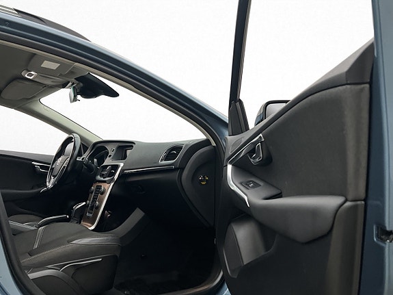 Volvo V40 Cross Country 23 of 29