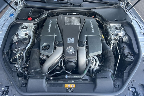 Mercedes-Benz SL63 20 of 23