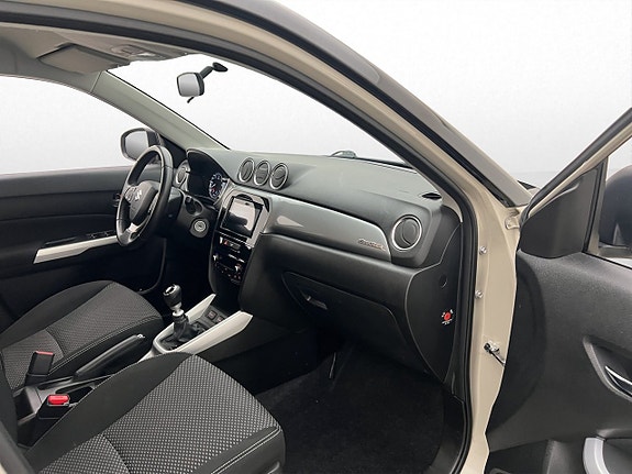 Suzuki Vitara 22 of 29