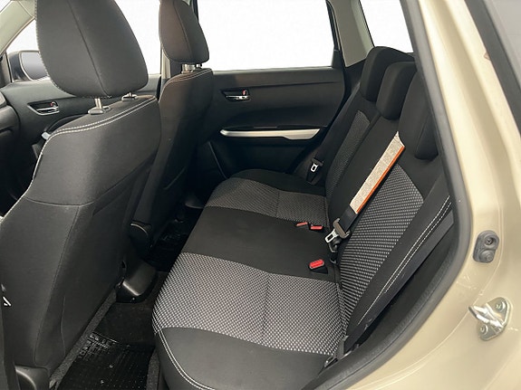 Suzuki Vitara 24 of 29