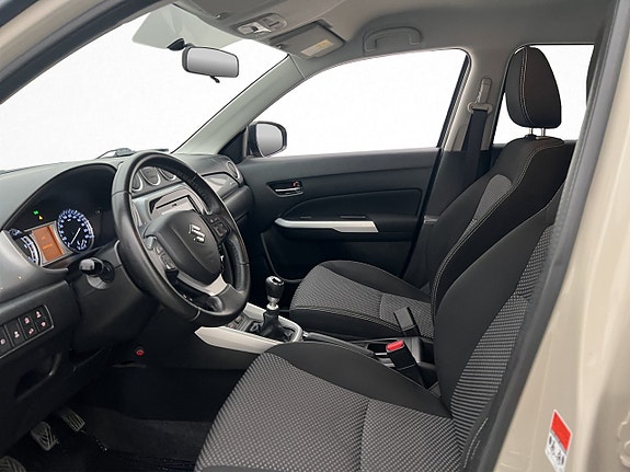 Suzuki Vitara 12 of 29