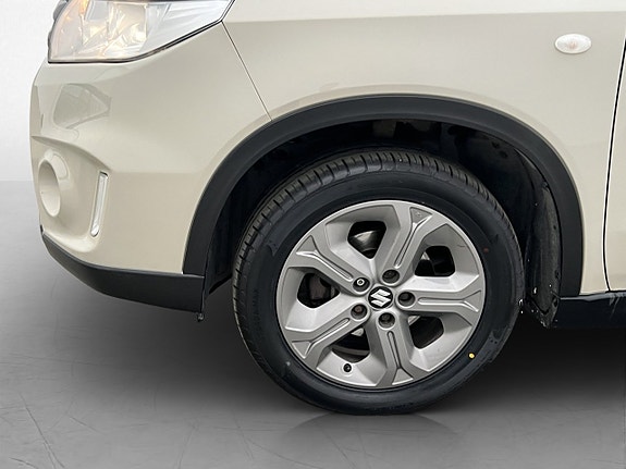 Suzuki Vitara 26 of 29