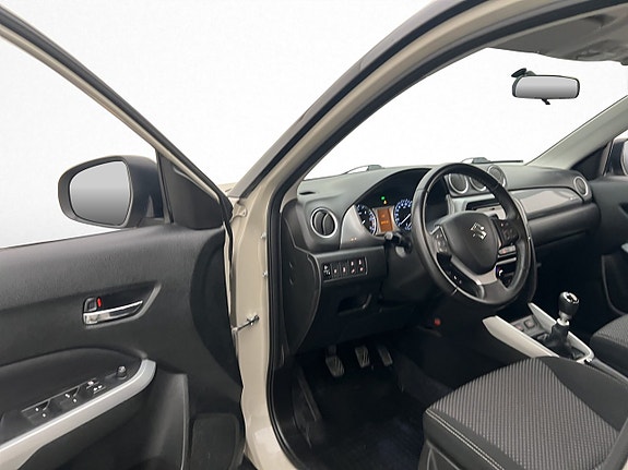 Suzuki Vitara 11 of 29