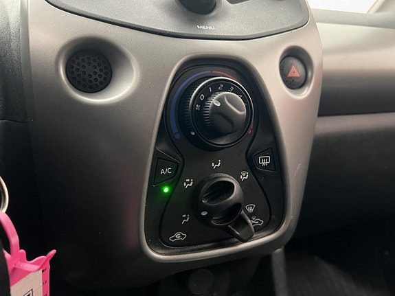 Toyota Aygo 17 of 26