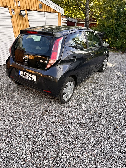 Toyota Aygo 5 of 5