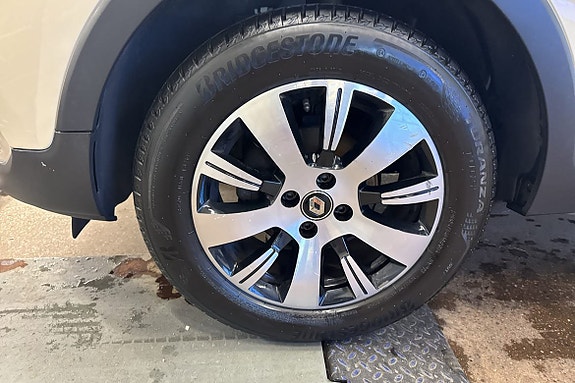 Renault Captur 11 of 19
