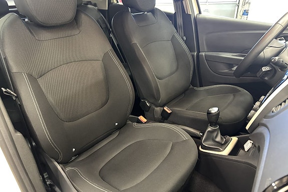 Renault Captur 18 of 19