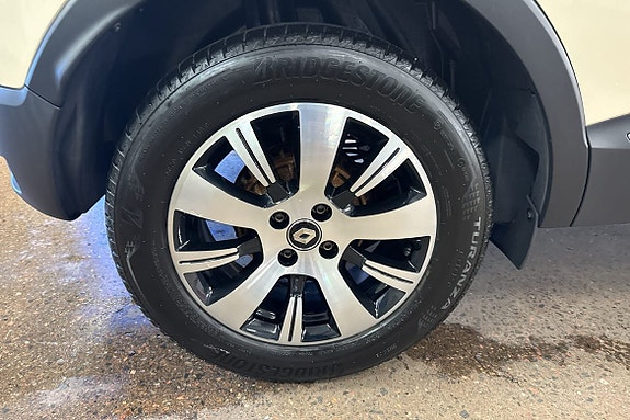 Renault Captur 9 of 19