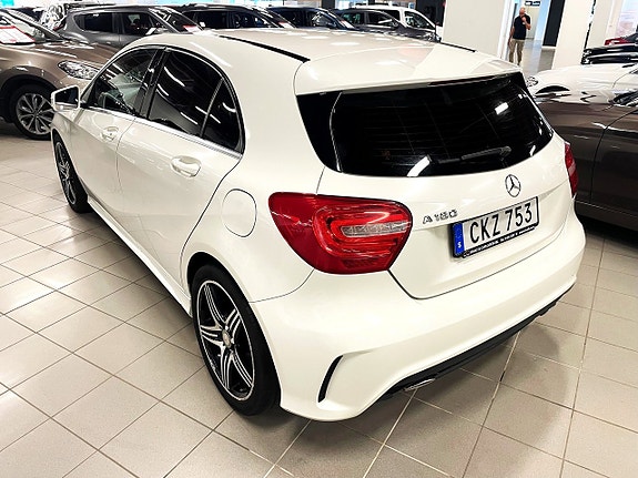Mercedes-Benz A180 2 of 10