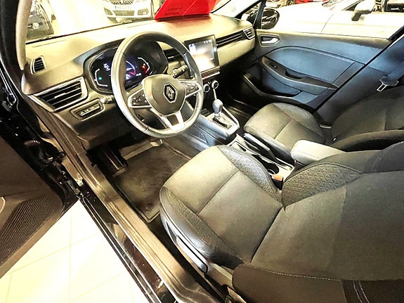 Renault Clio 6 of 9
