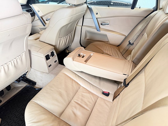 BMW 525 14 of 24