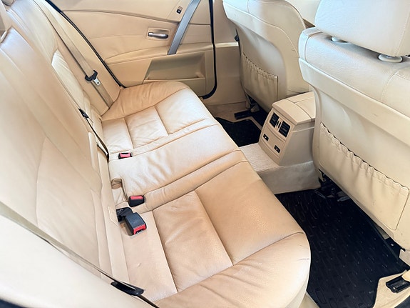 BMW 525 17 of 24